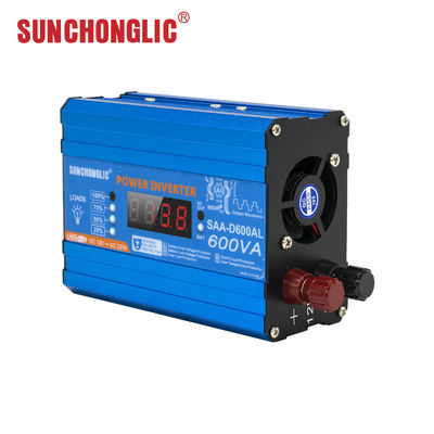 Harga yang bagus Inverter daya mobil 600W dengan perlindungan bawaan dan output AC ganda Mengubah 12V DC menjadi 220V AC on line